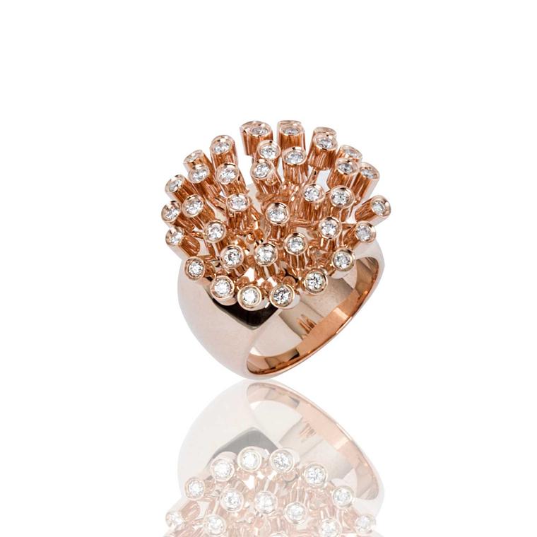 Dandelion ring in pink gold with diamonds