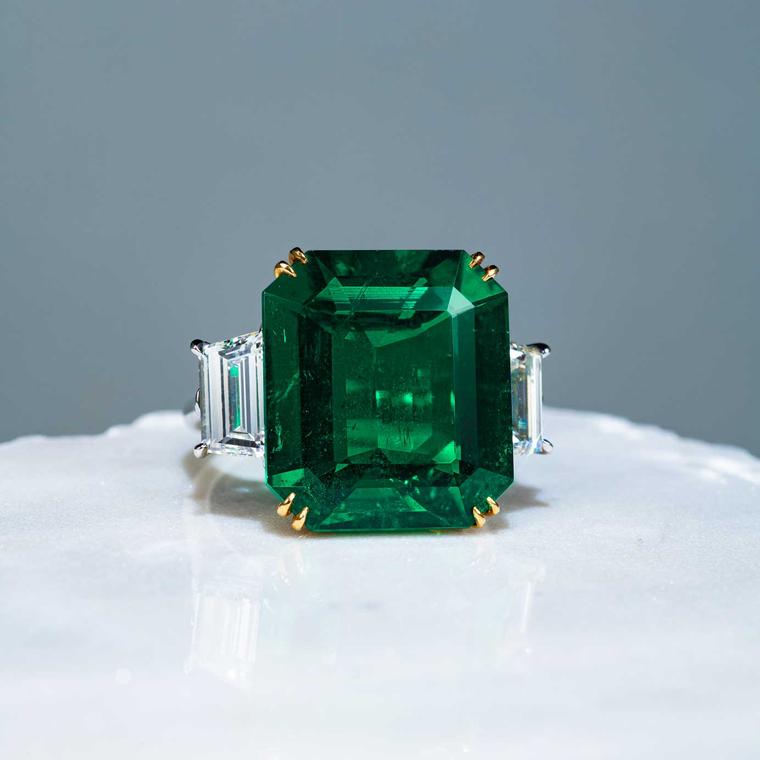 14.35-carat Colombian emerald and diamond ring - Poly Auction Hong Kong 10th Anniversary Sale