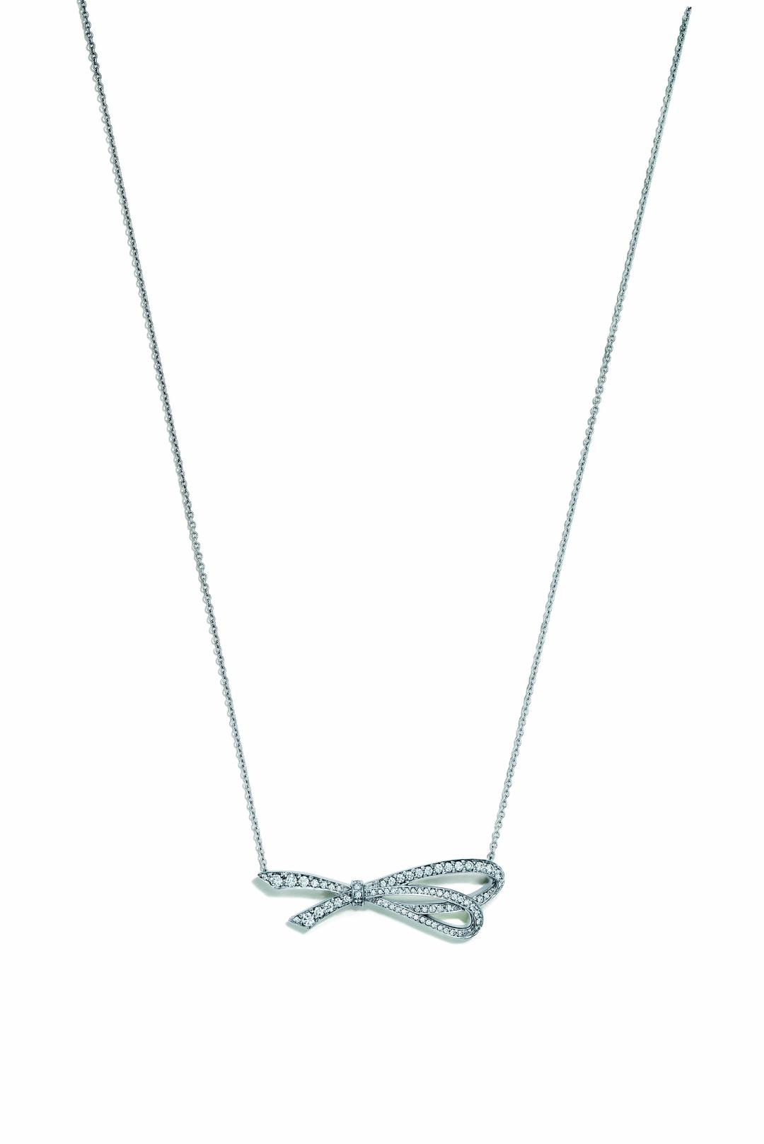 Bow necklace in rose gold with white diamonds | Tiffany & Co. | The
