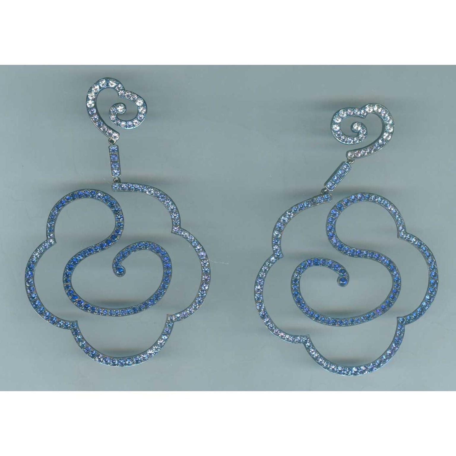 Carnet sapphire and diamond cloud earrings
