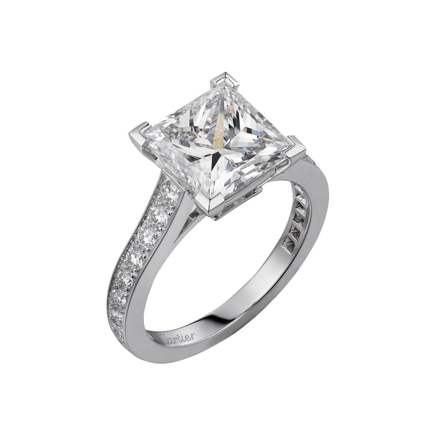 1895 Solitaire princess-cut diamond 