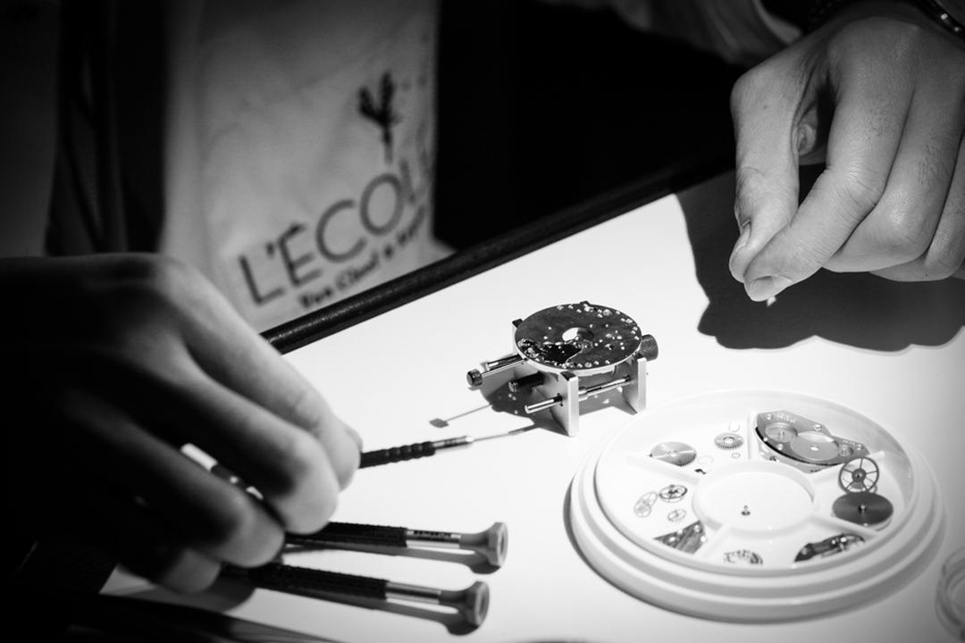 L École Van Cleef Arpels watchmaking workshop enables