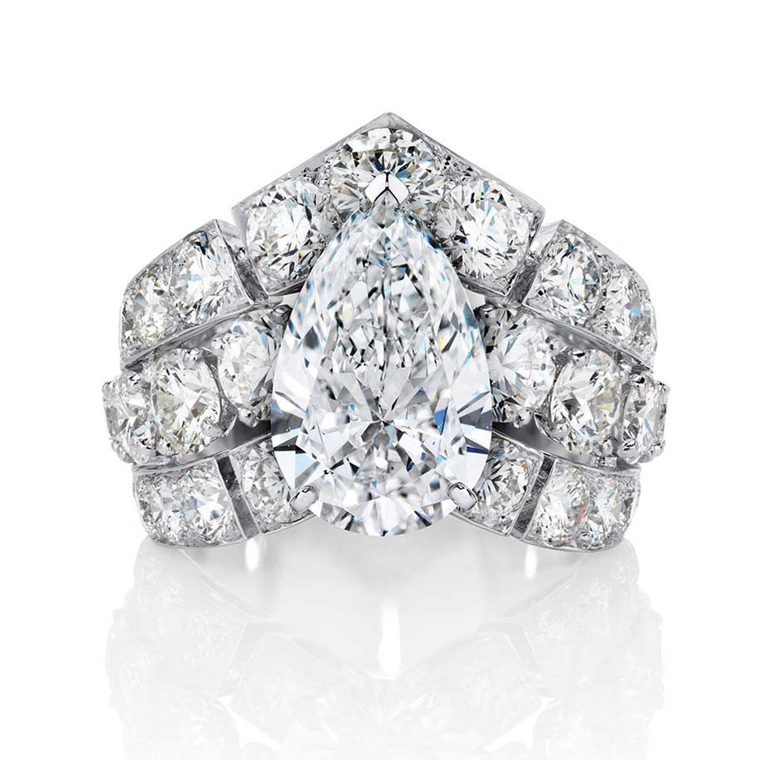 De Beers Phenomena Frost oval-cut diamond ring, set with diamonds totalling more than 8ct.
