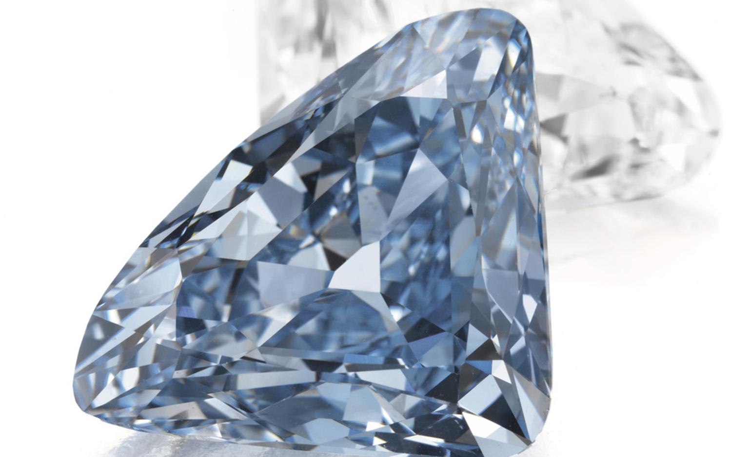 blue diamond ring by bvlgari