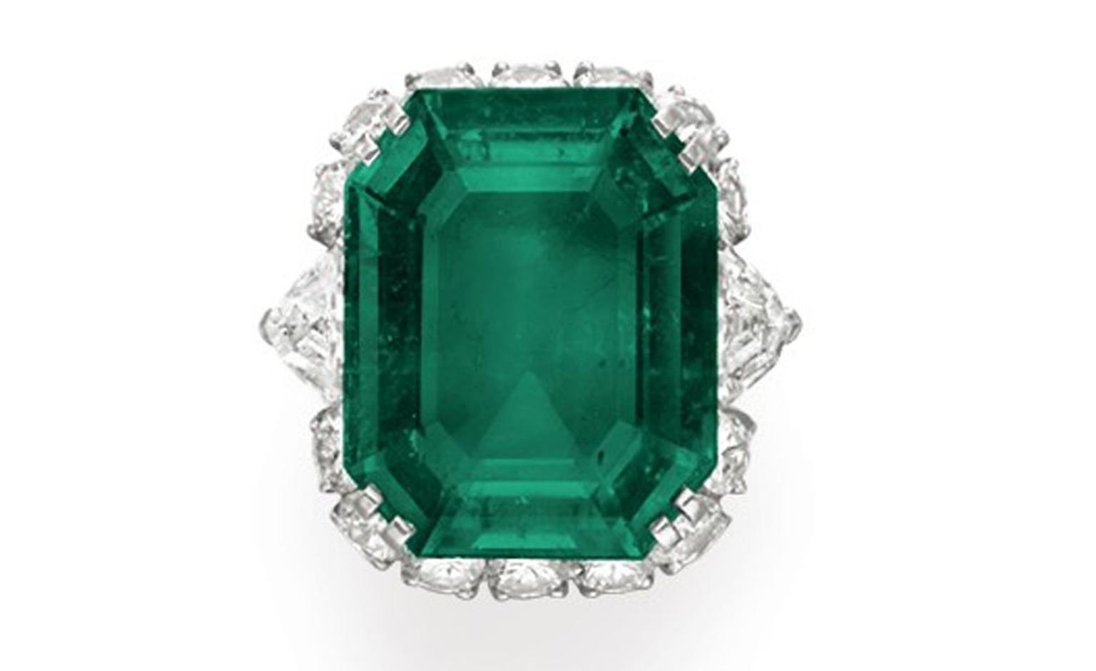 Bulgari Emerald Suite Ring, estimate 