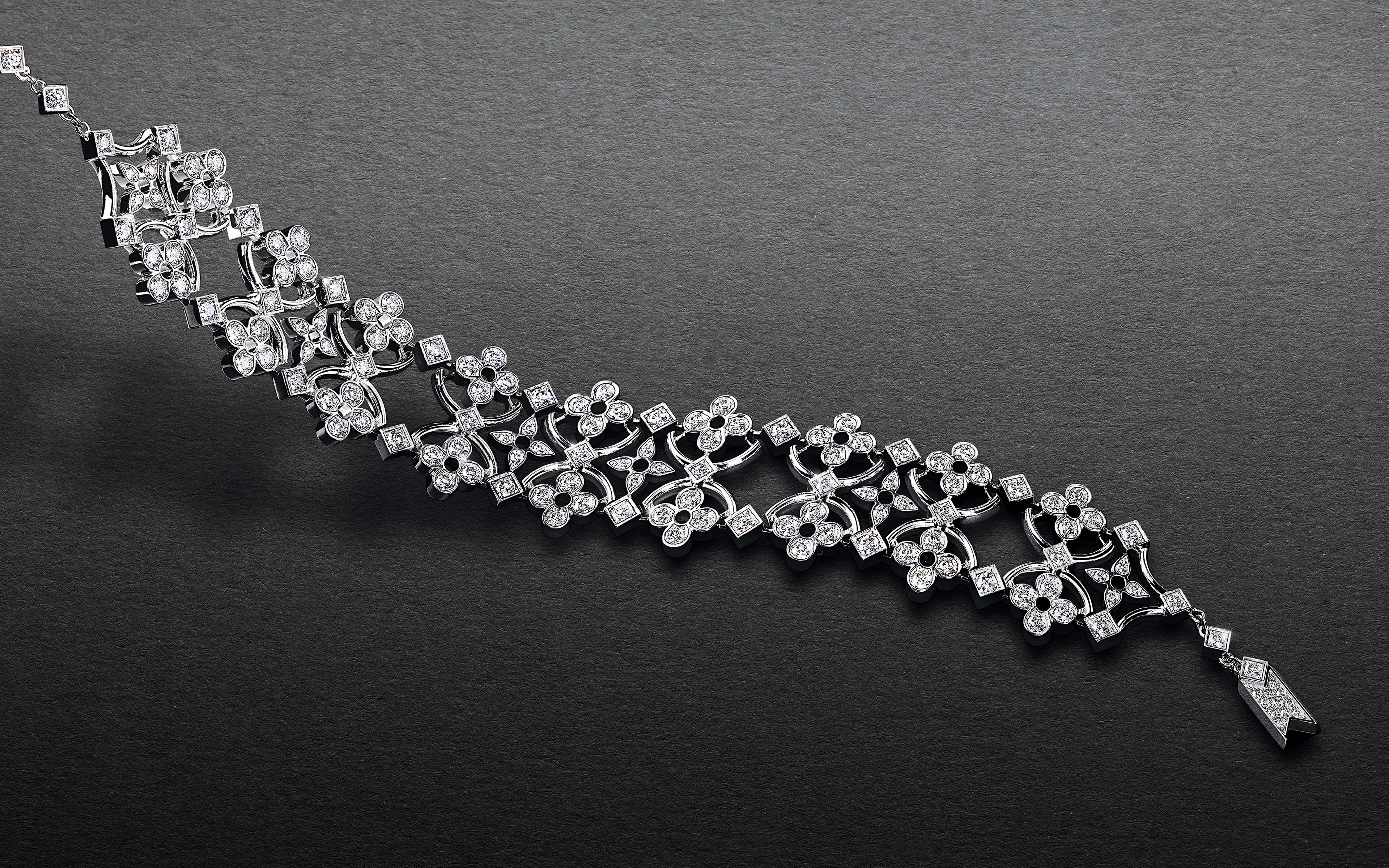 Louis Vuitton Monogram Diamond Bracelet Pattern