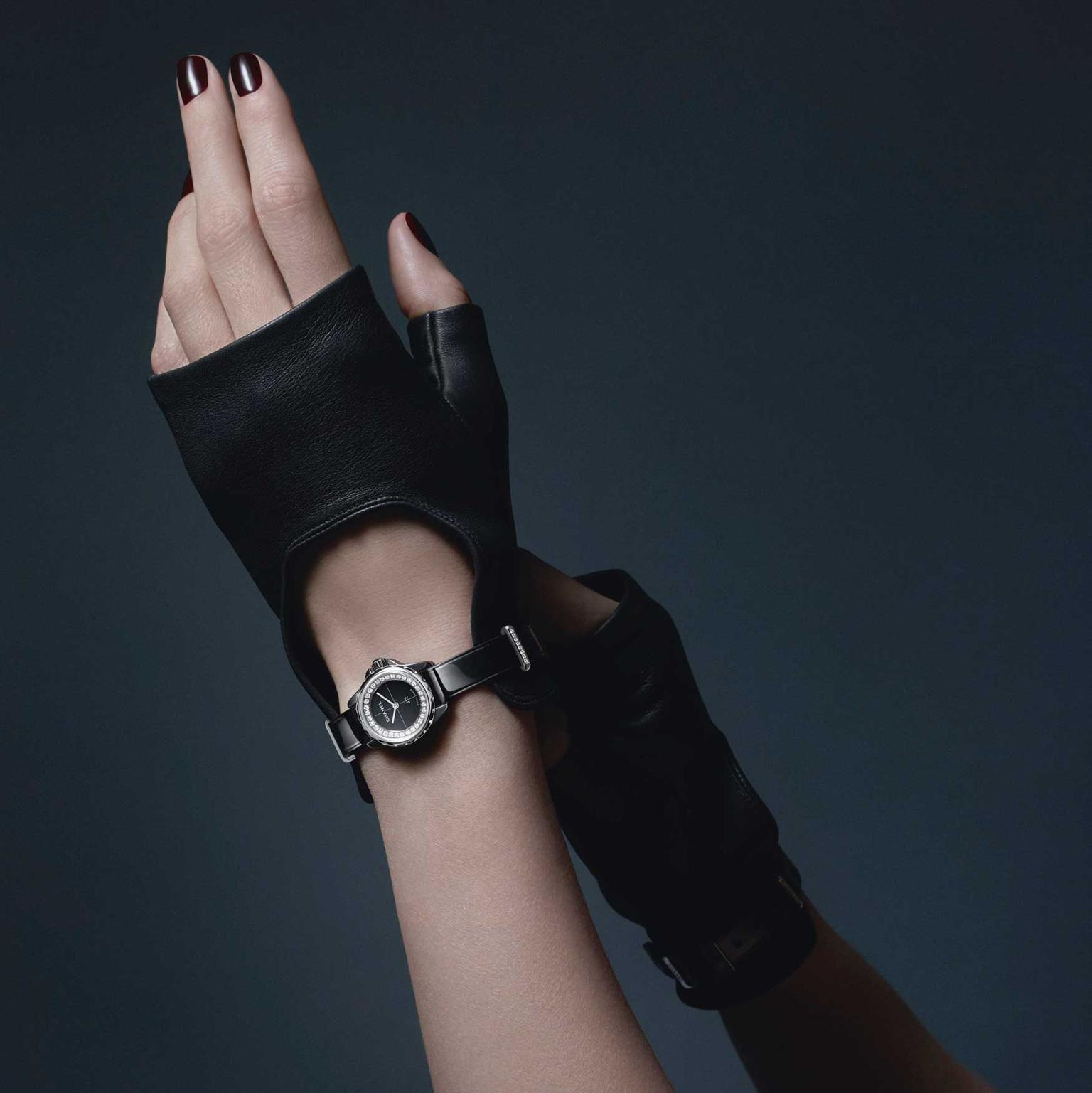 J12 XS watch with removable fingerless gloves, Chanel