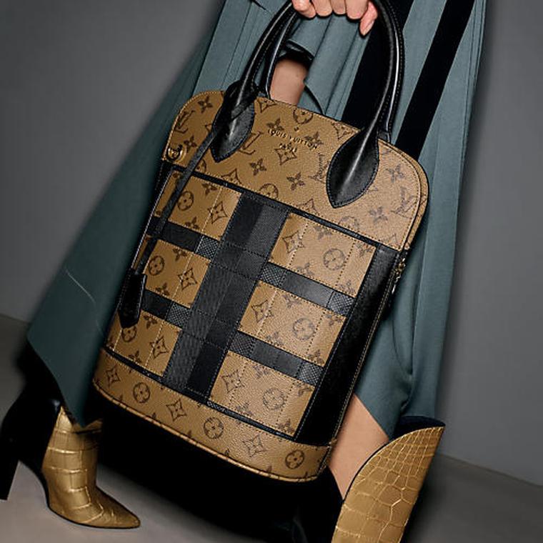 Louis Vuitton on X: Eye-catching details. Nods to #LouisVuitton's