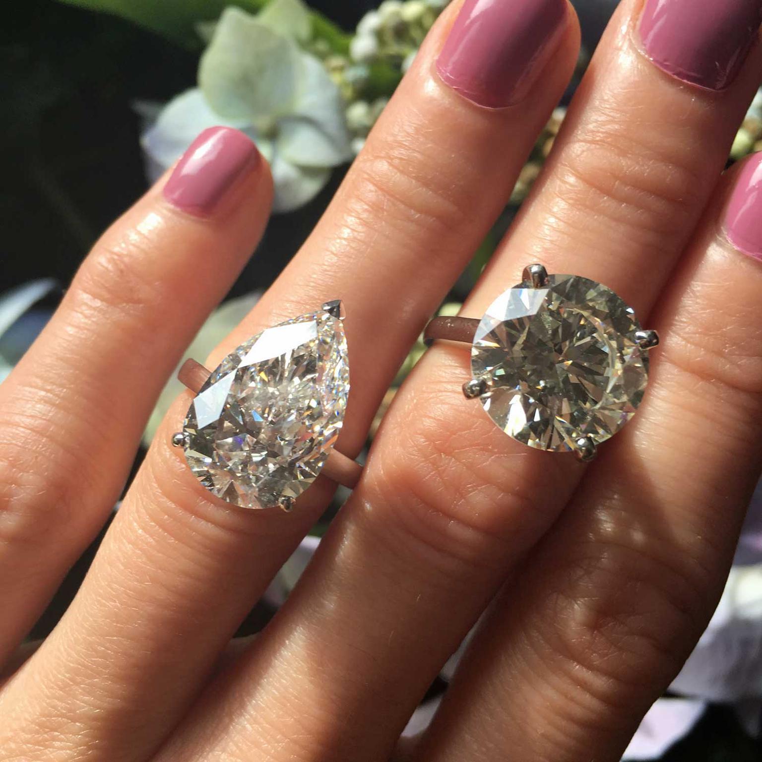 De Beers 11.77ct radiant-cut white W colour VS2 diamond ring