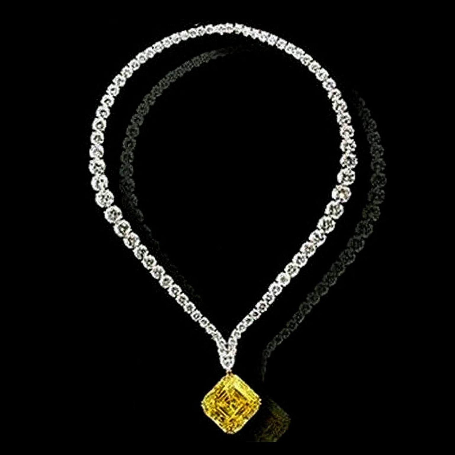 15.98 carat Natural Fancy Yellow Multi-Shape Diamond Necklace signed GRAFF  (GIA Certified, Yellow Gold) — Shreve, Crump & Low