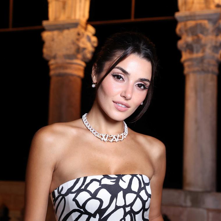 Hande Ercel wearing Pomellato