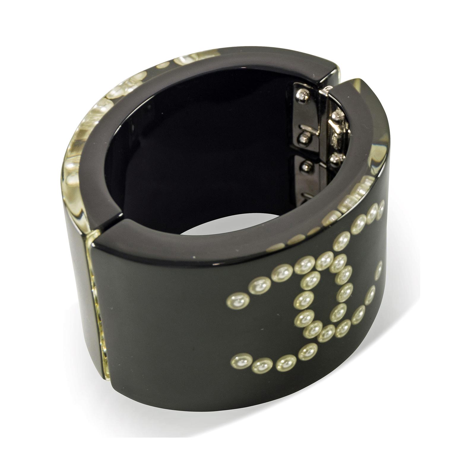 Leather bracelet Chanel Black in Leather - 40387001