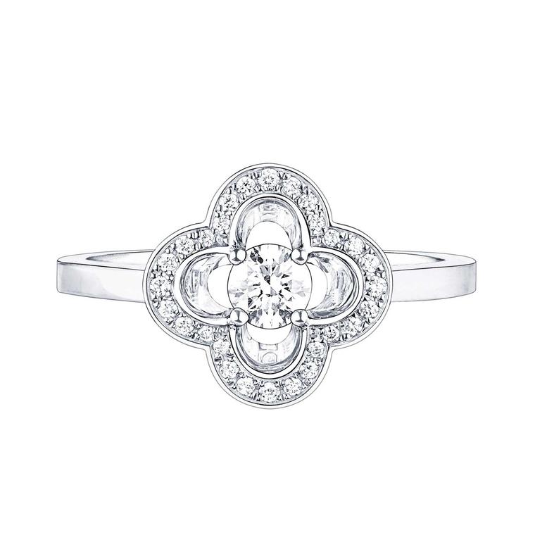 Louis Vuitton Blossom Open Ring, White Gold and Diamonds Silver. Size 47