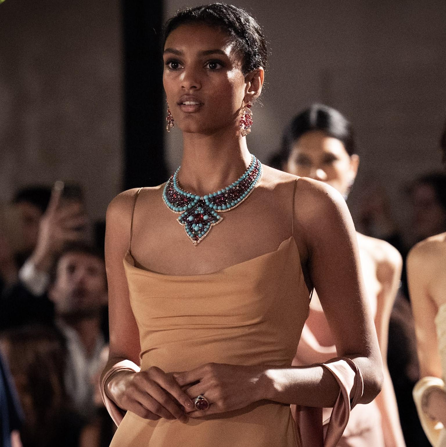 Model wearing the Lotus Cabochon necklace by Bulgari