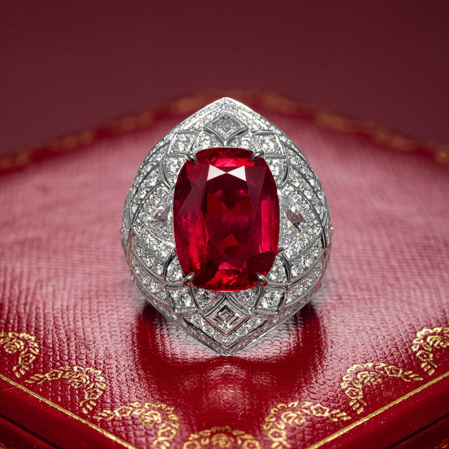 opruiming > louis vuitton high jewelry pink sapphire diamond necklace 