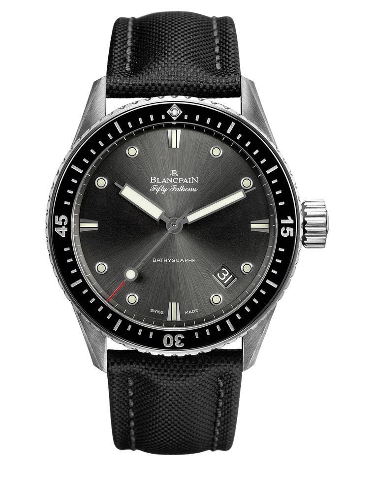 Blancpain 50 Fathoms Bathyscaphe_20131227_Zoom