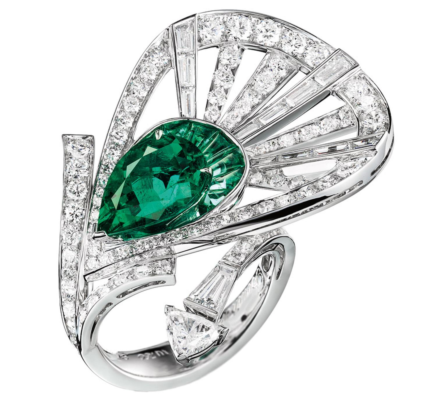 Boucheron-plume-de-paon-ring