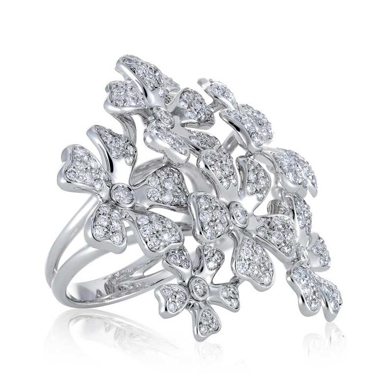 De Beers is for Christmas | The Jewellery Editor