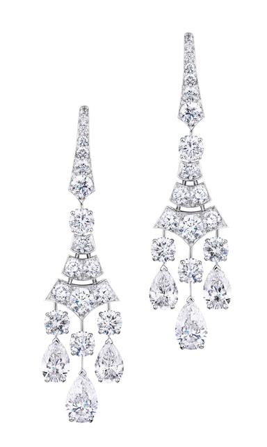 The all diamond Phenomena collection by De Beers is revealed for the ...