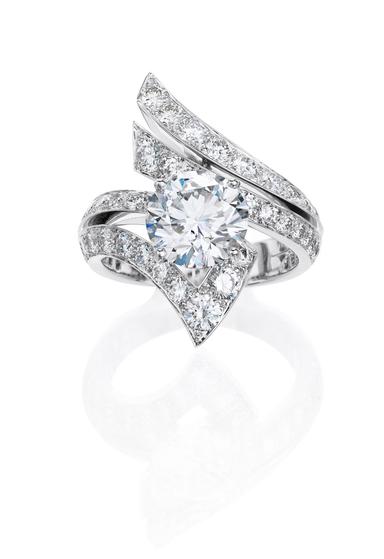 The all diamond Phenomena collection by De Beers is revealed for the ...