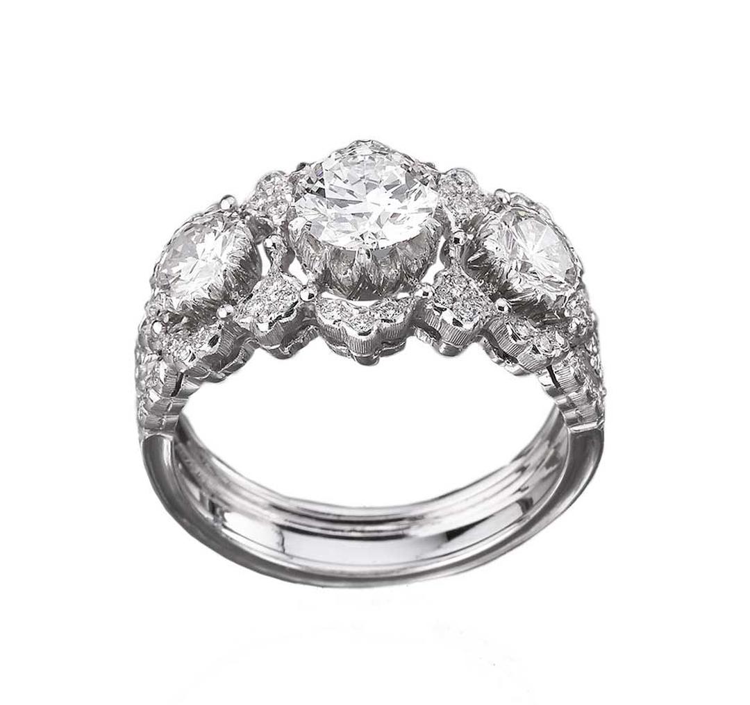 Buccellati Romanza diamond engagement ring with rigato