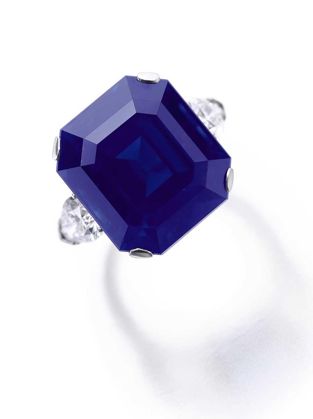 Сапфир фрагмент. Кашмирский сапфир. Graff Sapphire Ring. Кашмир сапфиры. Кольцо Графф с сапфиром 27.54 карат.