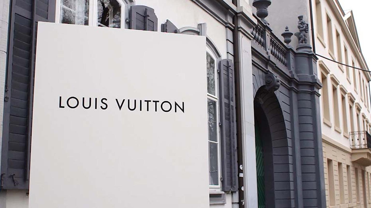 Shop Louis Vuitton Women's Clips